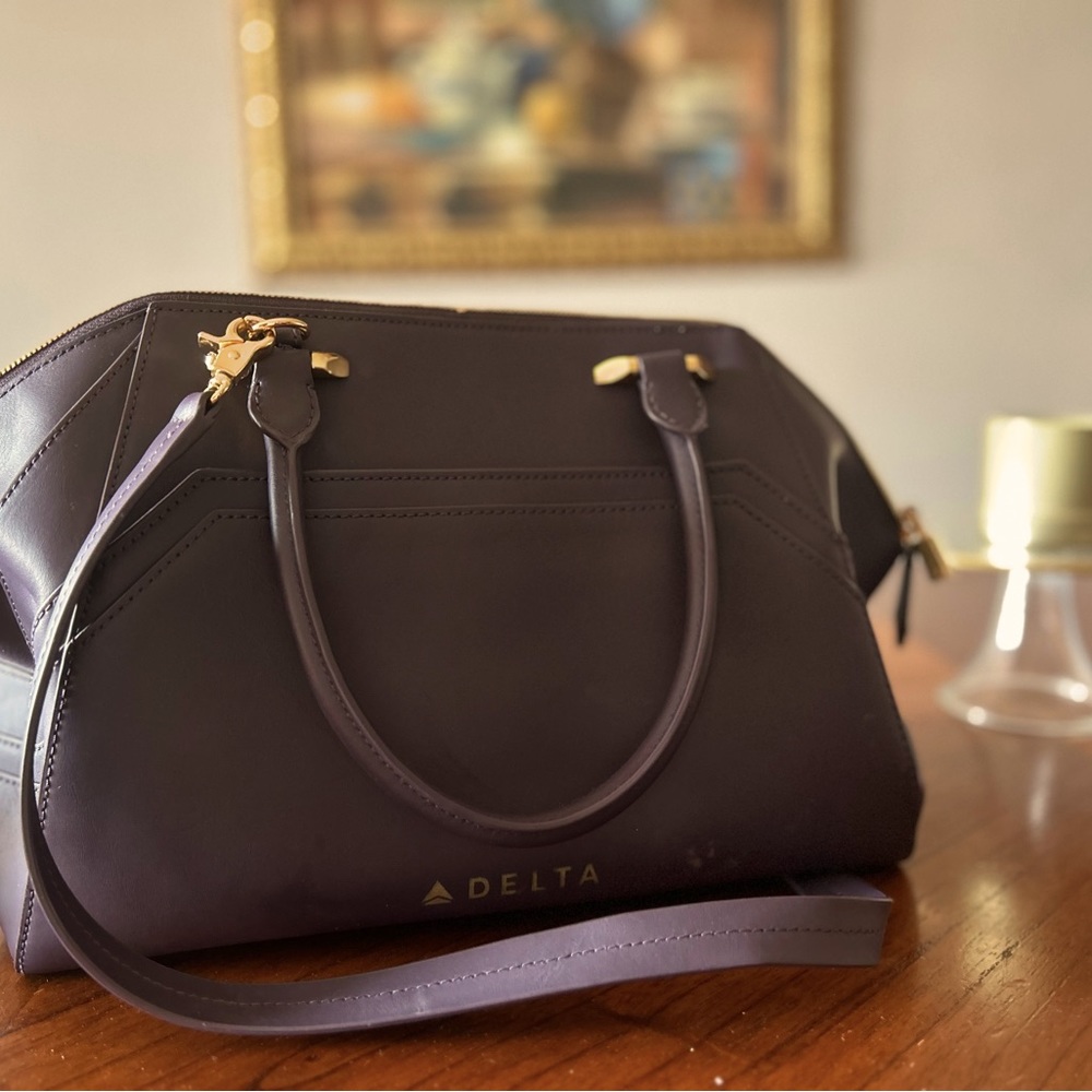 Delta Air Lines Zach Posen Passport Plum Purse Flight Attendant Bag